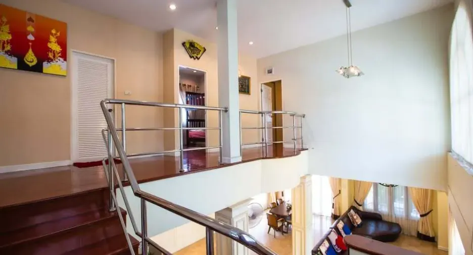 For sale and for rent 5 bedrooms house in Mueang Chiang Mai, Chiang Mai