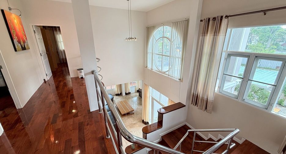 For sale and for rent 5 bedrooms house in Mueang Chiang Mai, Chiang Mai
