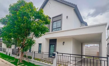 For rent 4 bedrooms house in Bang Phli, Samut Prakan