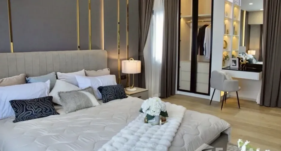 For rent 4 bedrooms villa in Huay Yai, Pattaya