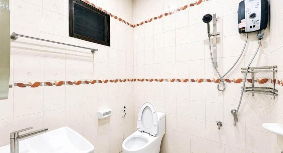 For rent 3 ベッドルーム house in Bang Lamung, Chonburi