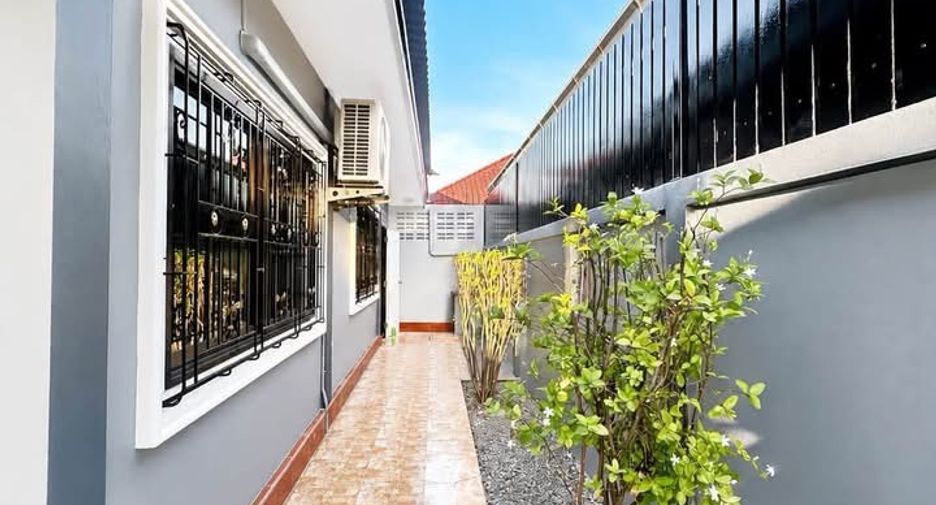 For rent 3 ベッドルーム house in Bang Lamung, Chonburi