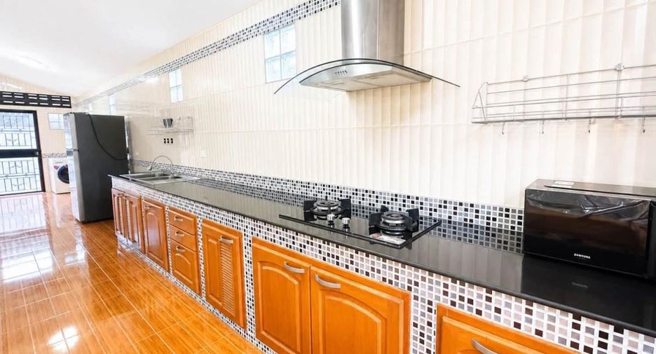 For rent 3 ベッドルーム house in Bang Lamung, Chonburi
