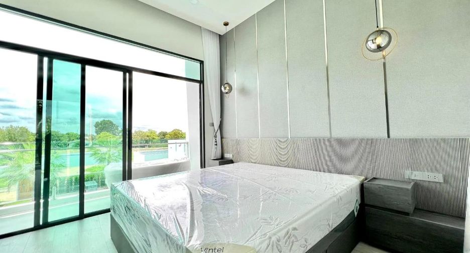 Casa en venta de 4 habitaciones en Bang Lamung, Chonburi