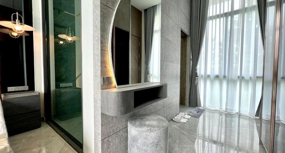Casa en venta de 4 habitaciones en Bang Lamung, Chonburi