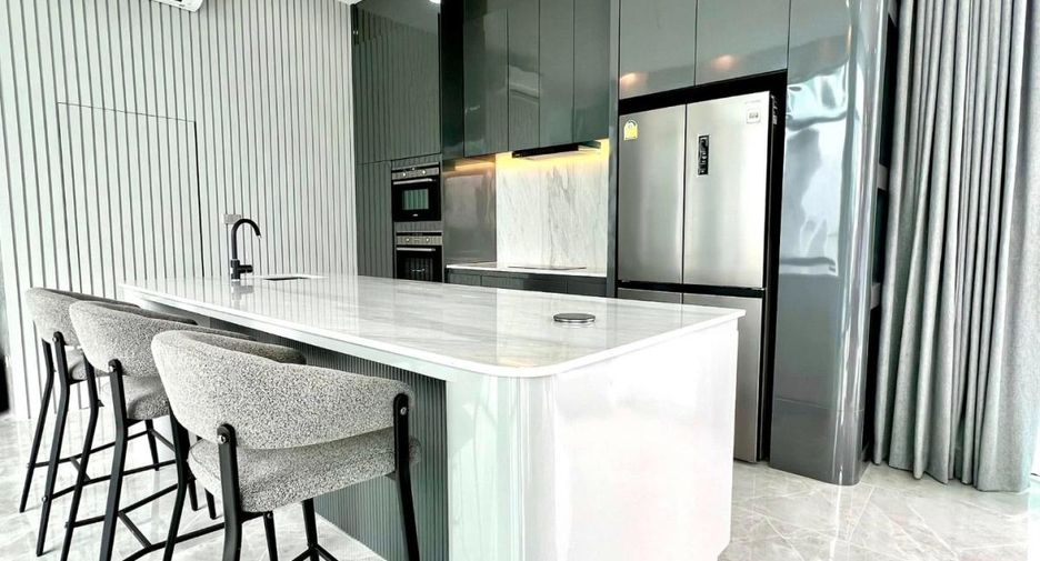 Casa en venta de 4 habitaciones en Bang Lamung, Chonburi