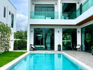 Casa en venta de 4 habitaciones en Bang Lamung, Chonburi