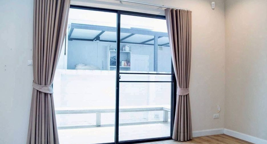 Casa en venta de 3 habitaciones en Khan Na Yao, Bangkok