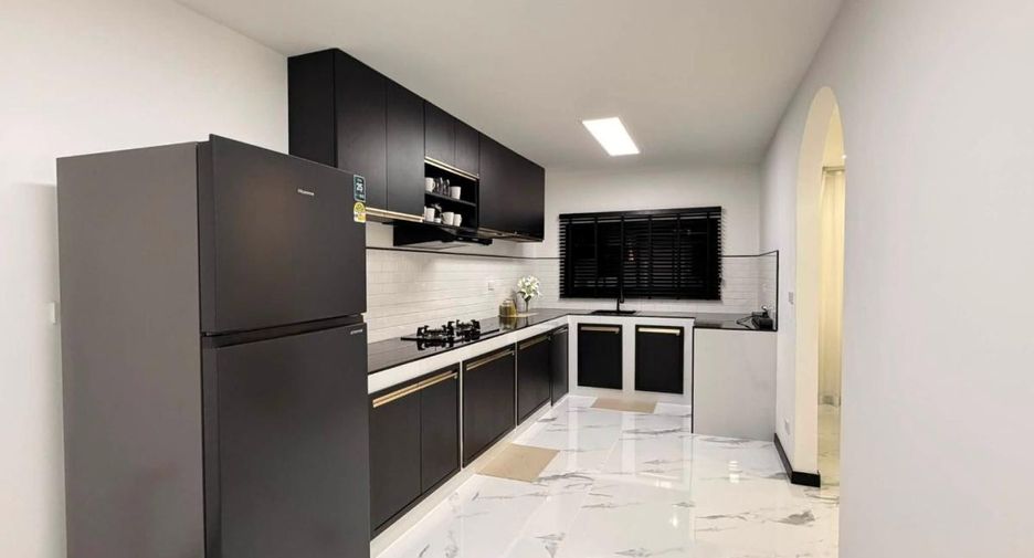 Haus zum Kauf mit 3 Zimmer in Bang Lamung, Chonburi