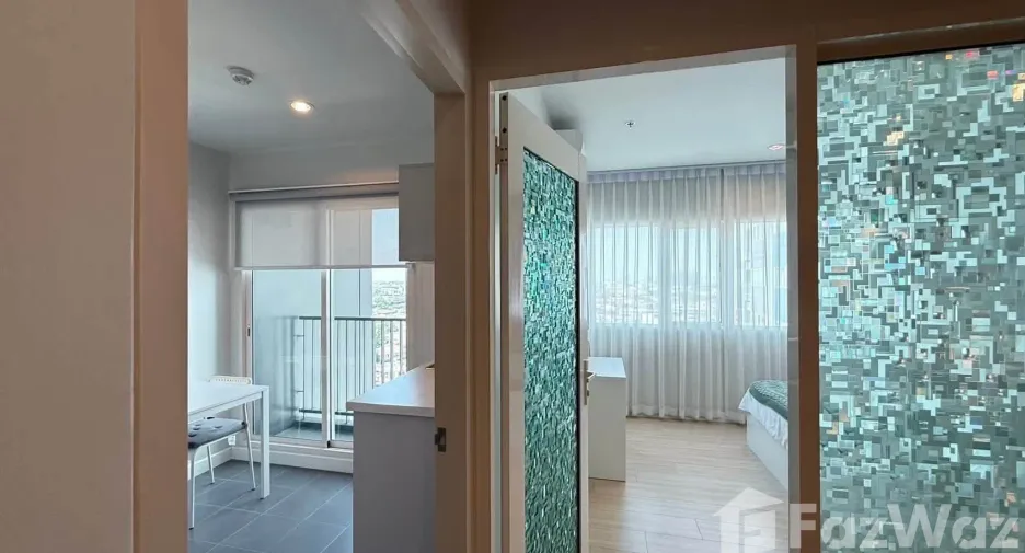 Condo en alquiler de 1 habitaciones en Thon Buri, Bangkok