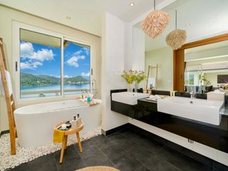 For rent 5 bedrooms villa in Thalang, Phuket