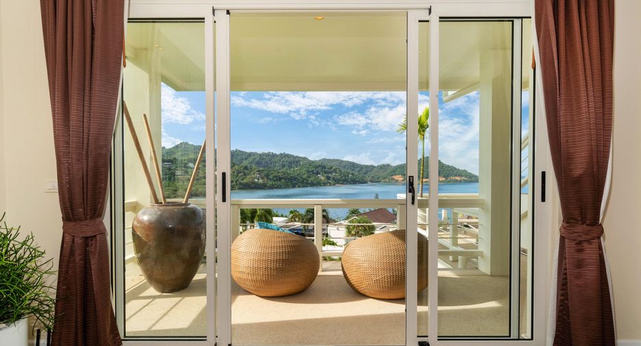 For rent 5 bedrooms villa in Thalang, Phuket