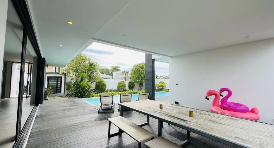 Villa zum Kauf mit 5 Zimmer in Thalang, Phuket