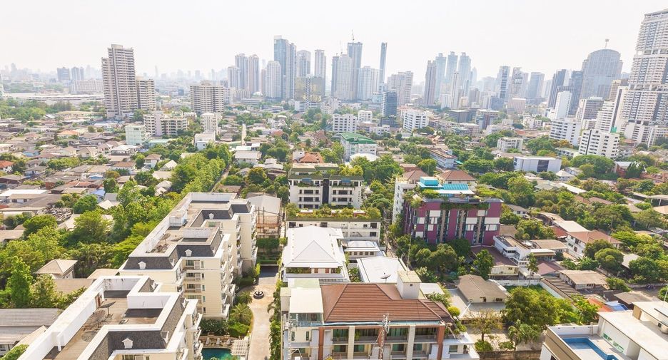 For rent 1 Beds condo in Khlong Toei, Bangkok