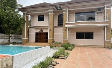 For rent 4 bedrooms villa in Hang Dong, Chiang Mai