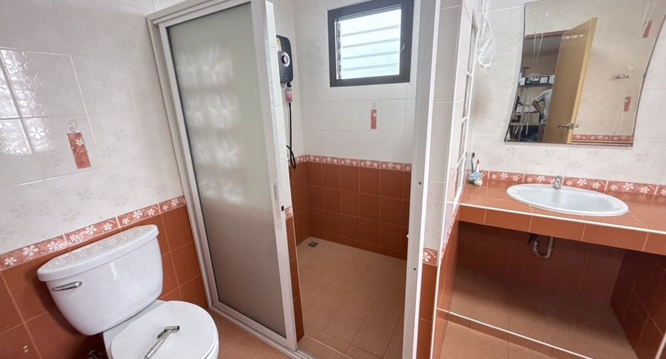 For rent 4 bedrooms villa in Hang Dong, Chiang Mai