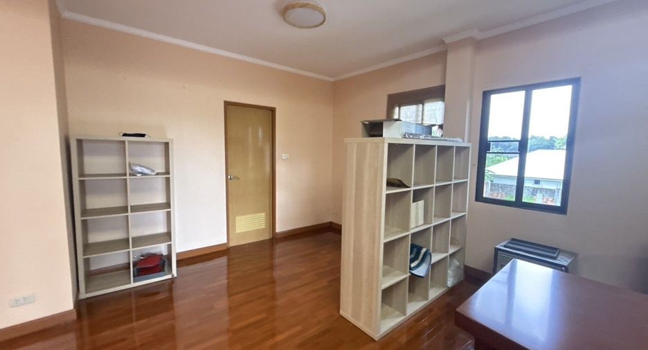 For rent 4 bedrooms villa in Hang Dong, Chiang Mai
