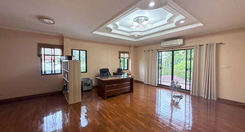 For rent 4 bedrooms villa in Hang Dong, Chiang Mai