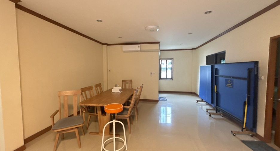 For rent 4 bedrooms villa in Hang Dong, Chiang Mai
