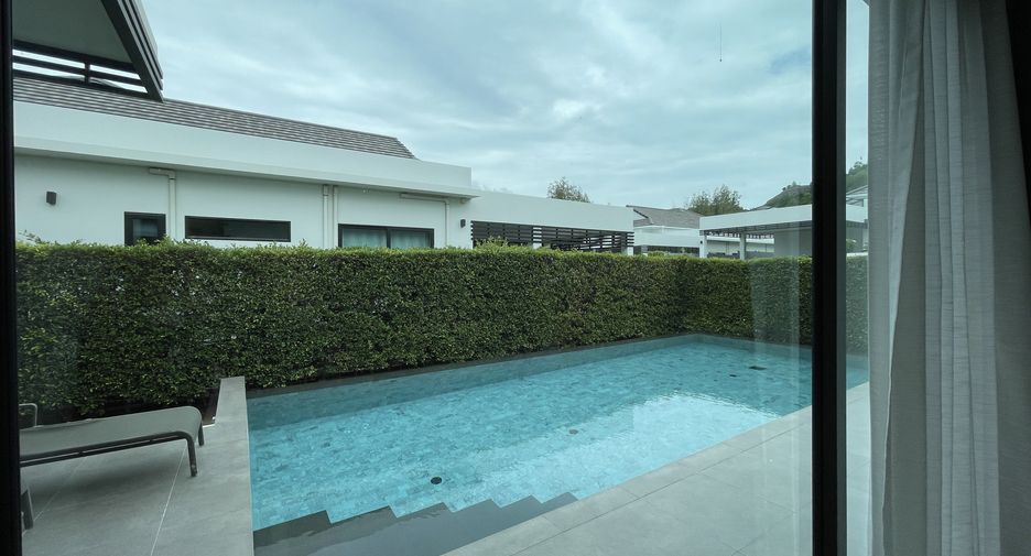 For rent 4 bedrooms villa in Hua Hin, Prachuap Khiri Khan