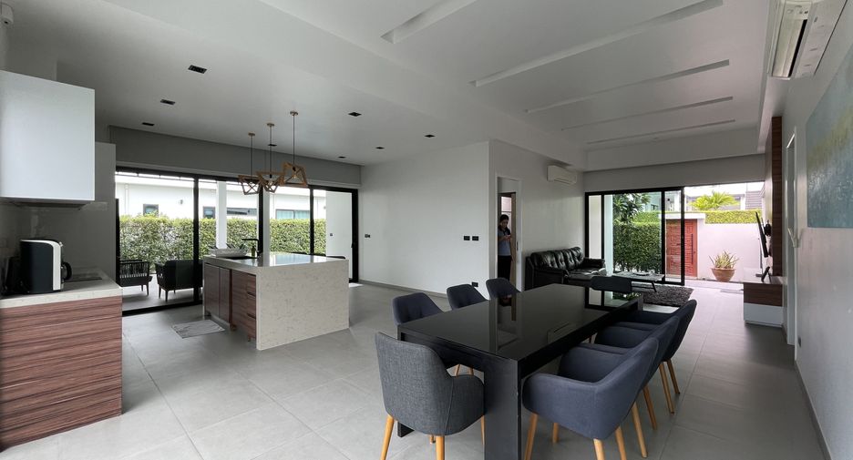 For rent 4 bedrooms villa in Hua Hin, Prachuap Khiri Khan