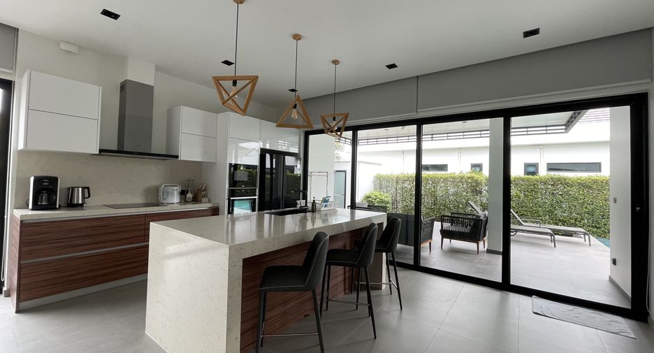 For rent 4 bedrooms villa in Hua Hin, Prachuap Khiri Khan