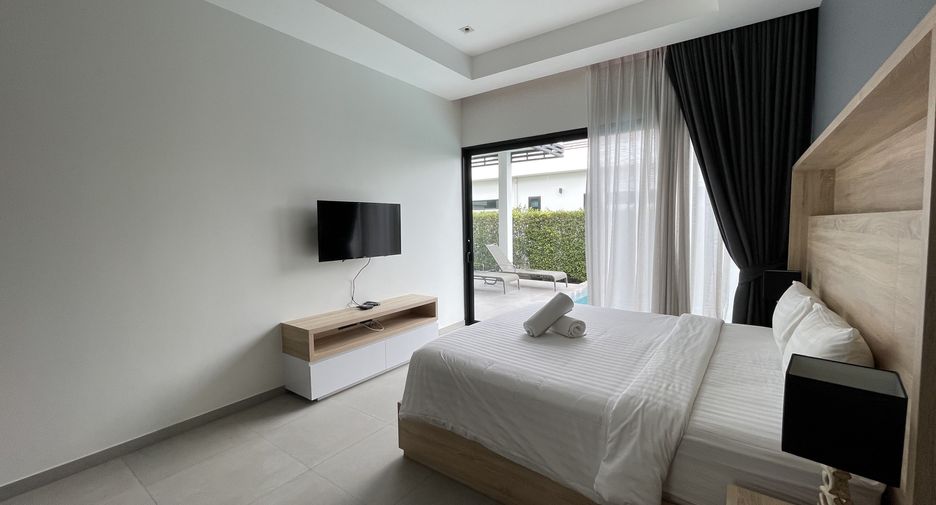 For rent 4 bedrooms villa in Hua Hin, Prachuap Khiri Khan