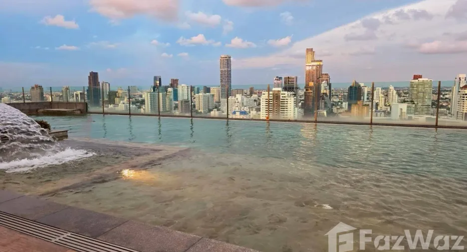 Condo en alquiler de 2 habitaciones en Watthana, Bangkok
