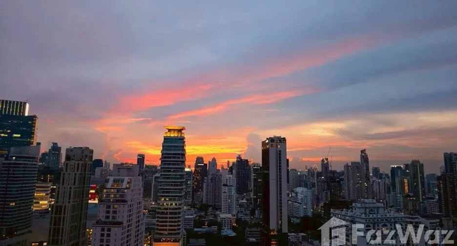 Condo en alquiler de 2 habitaciones en Watthana, Bangkok