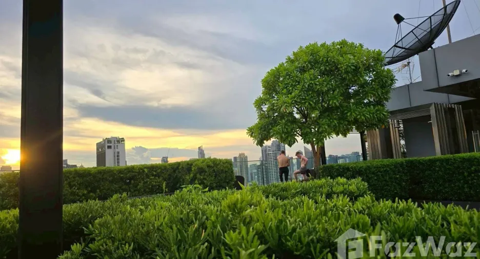 Condo en alquiler de 2 habitaciones en Watthana, Bangkok