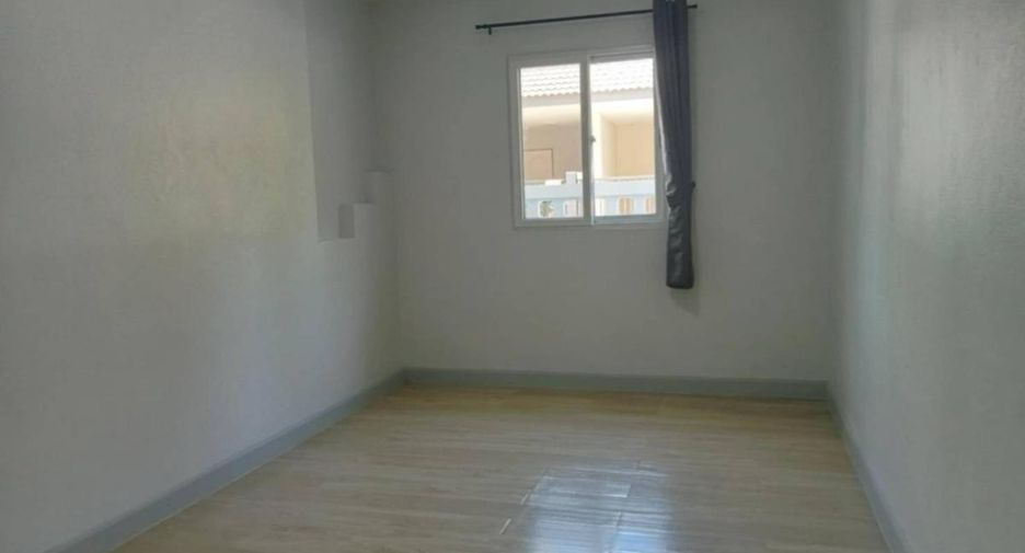 Haus zum Kauf mit 5 Zimmer in Bang Lamung, Chonburi