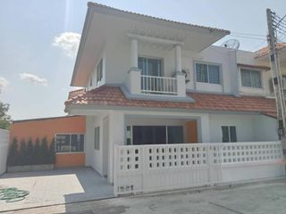 Casa en venta de 5 habitaciones en Bang Lamung, Chonburi