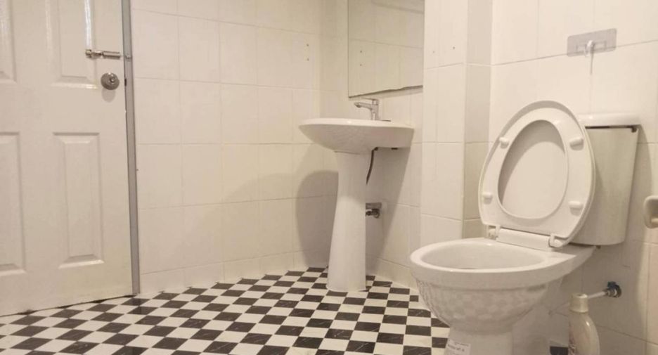 Haus zum Kauf mit 5 Zimmer in Bang Lamung, Chonburi