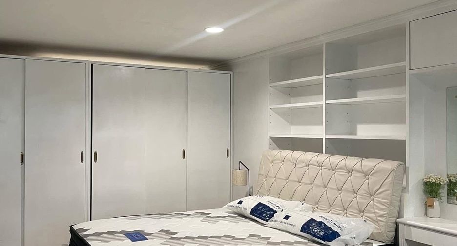 Condo en alquiler de 2 habitaciones en Sathon, Bangkok