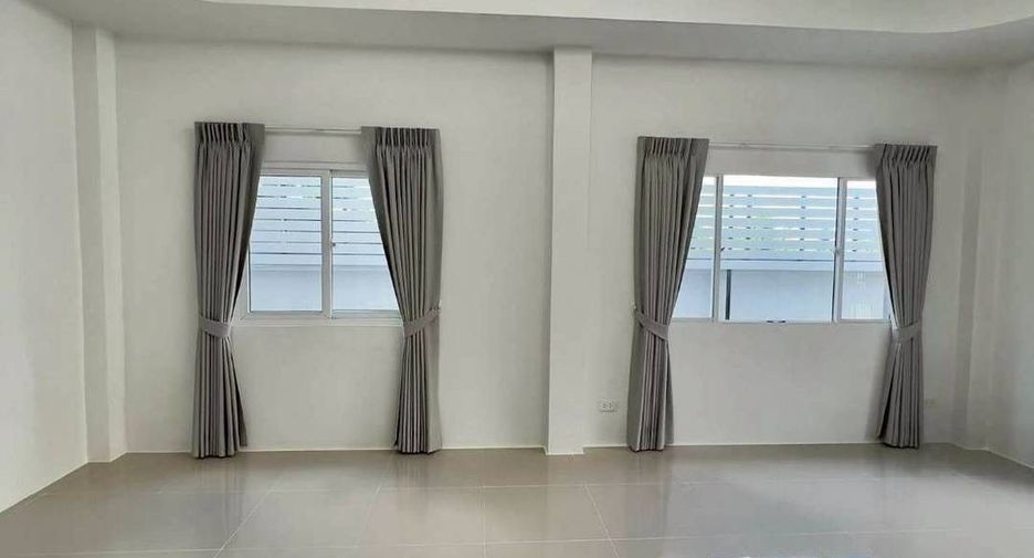 Haus zum Kauf mit 4 Zimmer in Khlong Sam Wa, Bangkok
