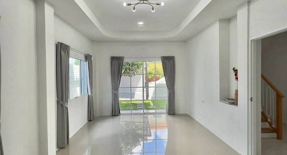 Haus zum Kauf mit 4 Zimmer in Khlong Sam Wa, Bangkok