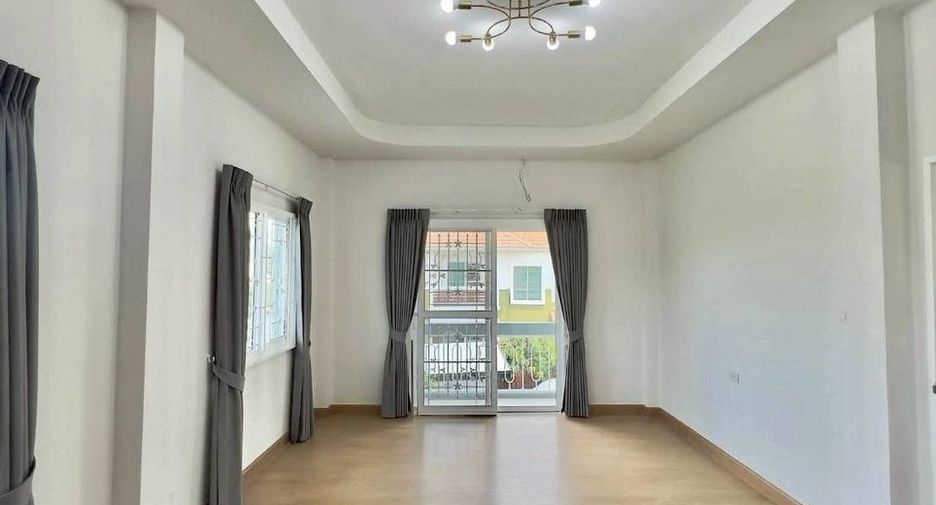 Haus zum Kauf mit 4 Zimmer in Khlong Sam Wa, Bangkok