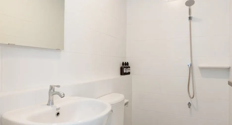 For rent 5 bedrooms house in Mueang Chiang Mai, Chiang Mai