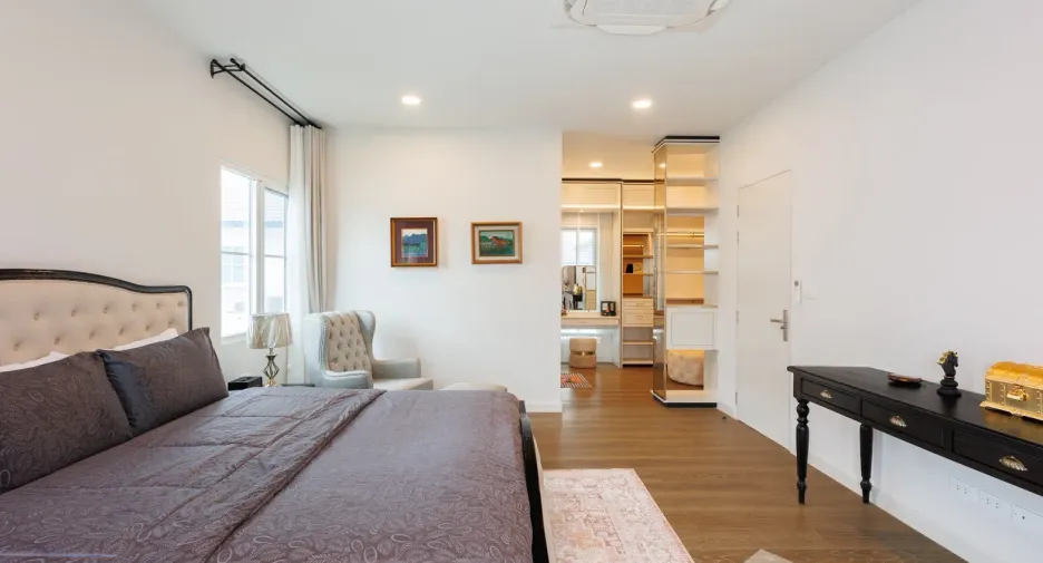 For rent 5 bedrooms house in Mueang Chiang Mai, Chiang Mai