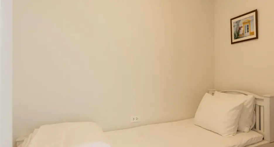 For rent 5 bedrooms house in Mueang Chiang Mai, Chiang Mai