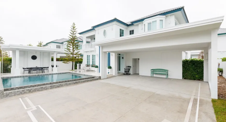 For rent 5 bedrooms house in Mueang Chiang Mai, Chiang Mai