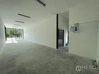 For rent warehouse in Bang Phli, Samut Prakan