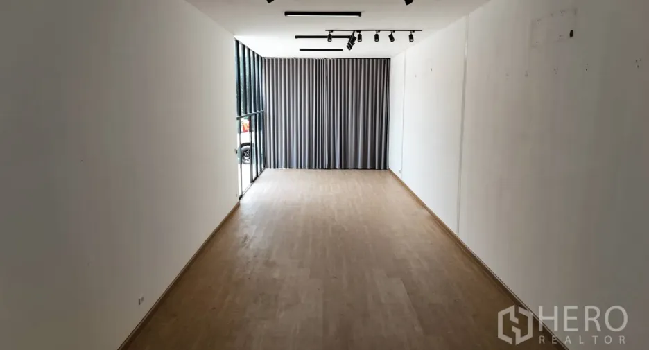 For rent warehouse in Bang Phli, Samut Prakan