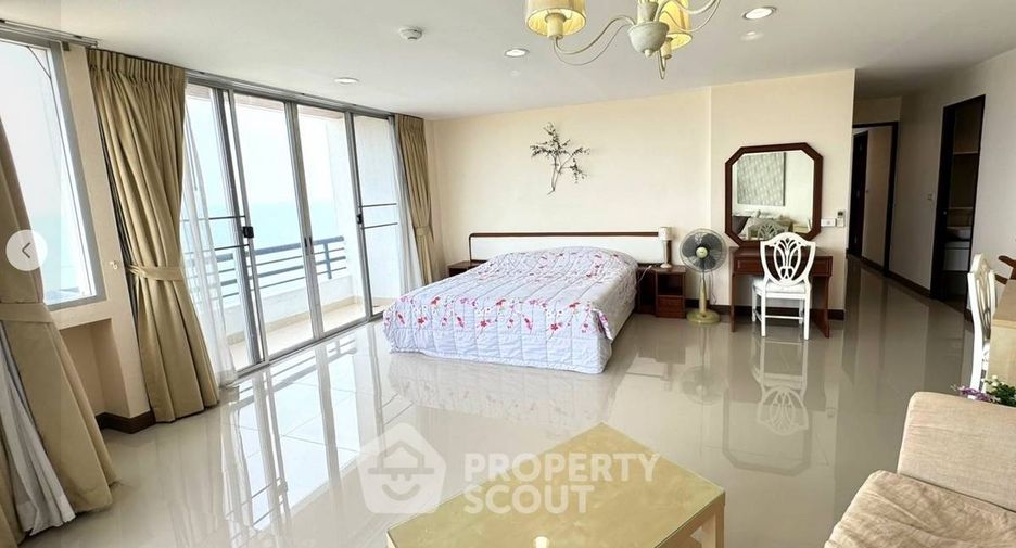 For rent and for sale 3 bedrooms condo in Si Racha, Chonburi