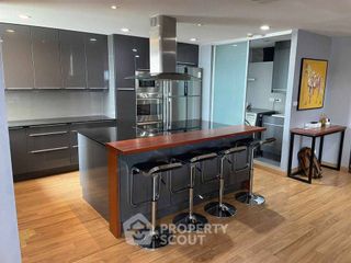 Condo en venta de 4 habitaciones en Watthana, Bangkok