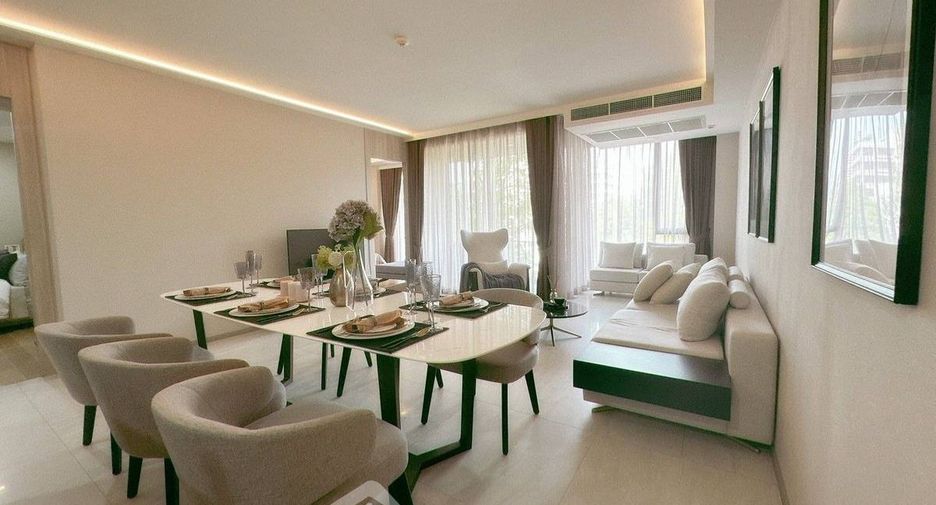For sale 3 bedrooms condo in Watthana, Bangkok