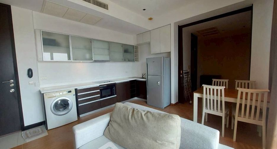 For sale 2 bedrooms condo in Yan Nawa, Bangkok