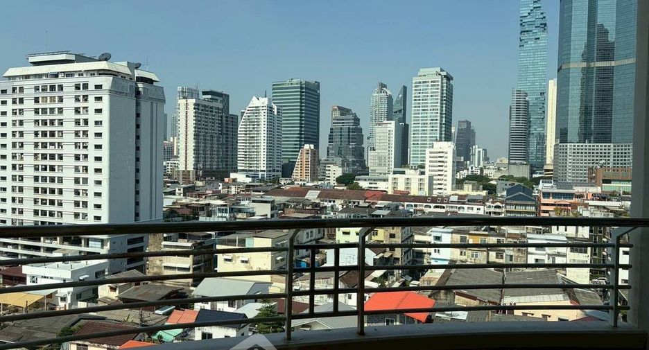 For rent 2 bedrooms condo in Sathon, Bangkok