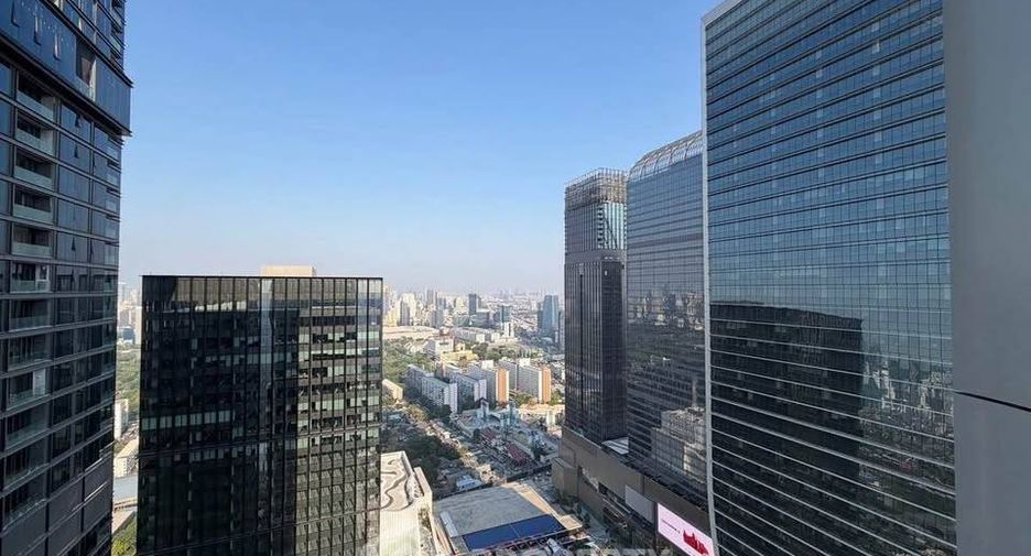 Wohnung zur Miete mit 2 Zimmer in Pathum Wan, Bangkok