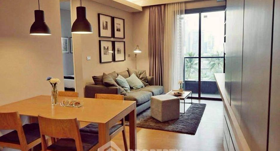 For rent 2 bedrooms condo in Khlong Toei, Bangkok